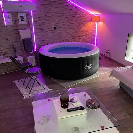 Love'Room Треб Экстерьер фото