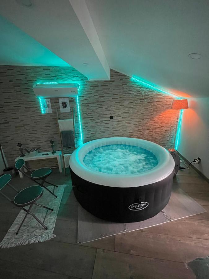Love'Room Треб Экстерьер фото